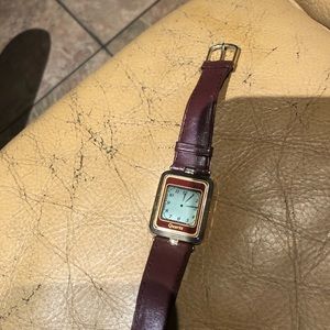 Quartz watch good working condition